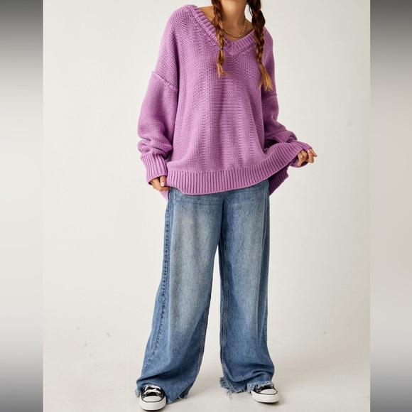 NWOT Alli V-Neck sweater by Free People in size XS - Picture 14 of 15